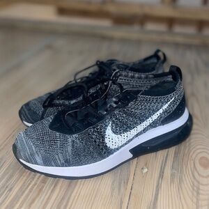 Nike Flyknit Airmax  Trainers
